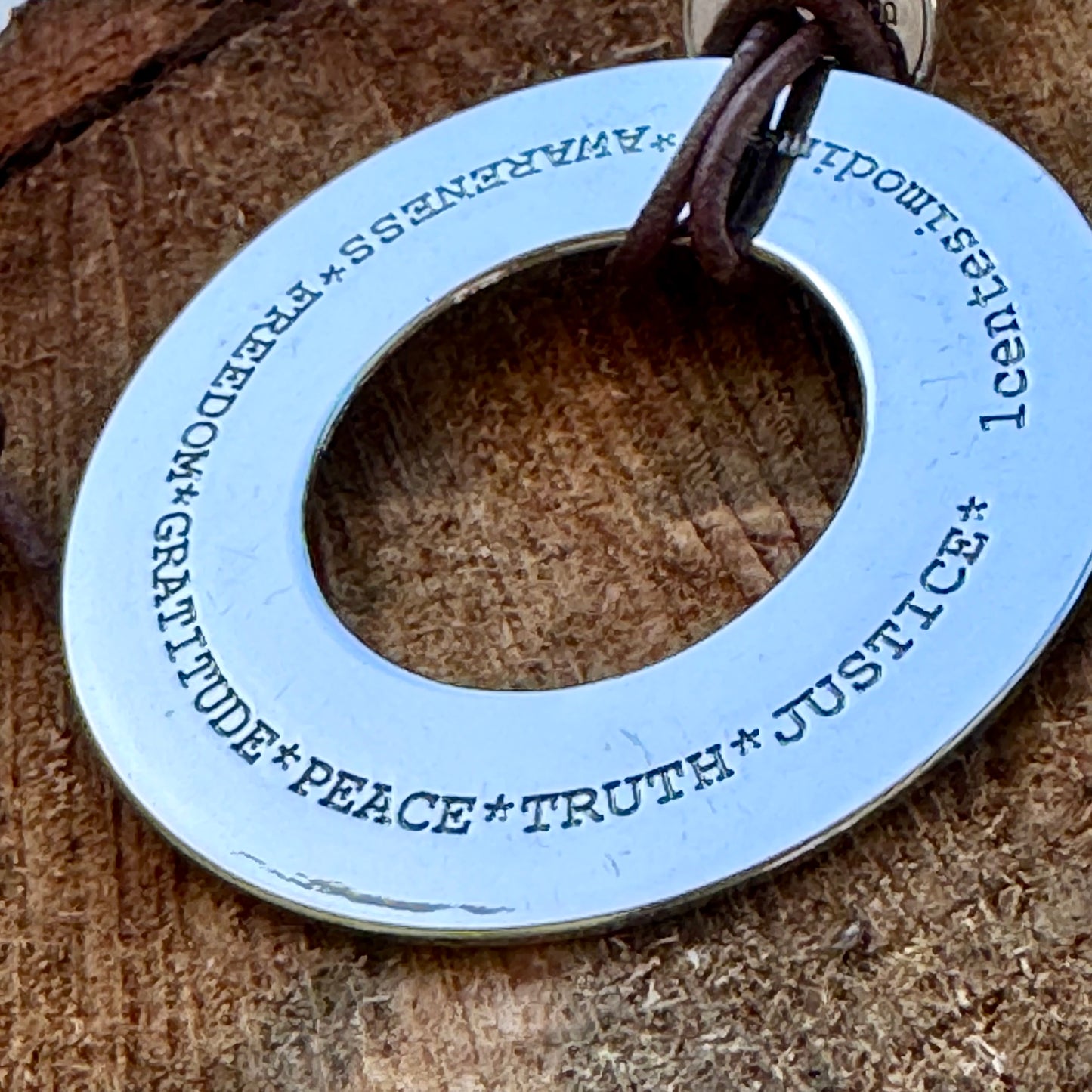 Necklace Pendant L Circle Polished Silver Color
