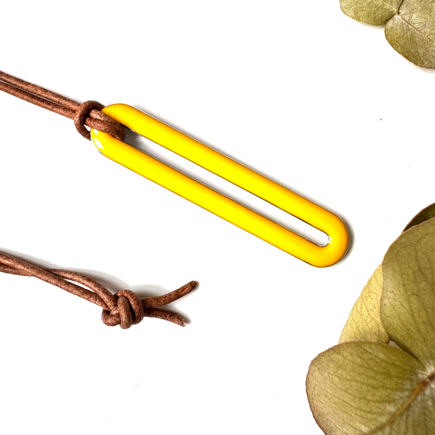 Pendant Necklace Buttonhole
