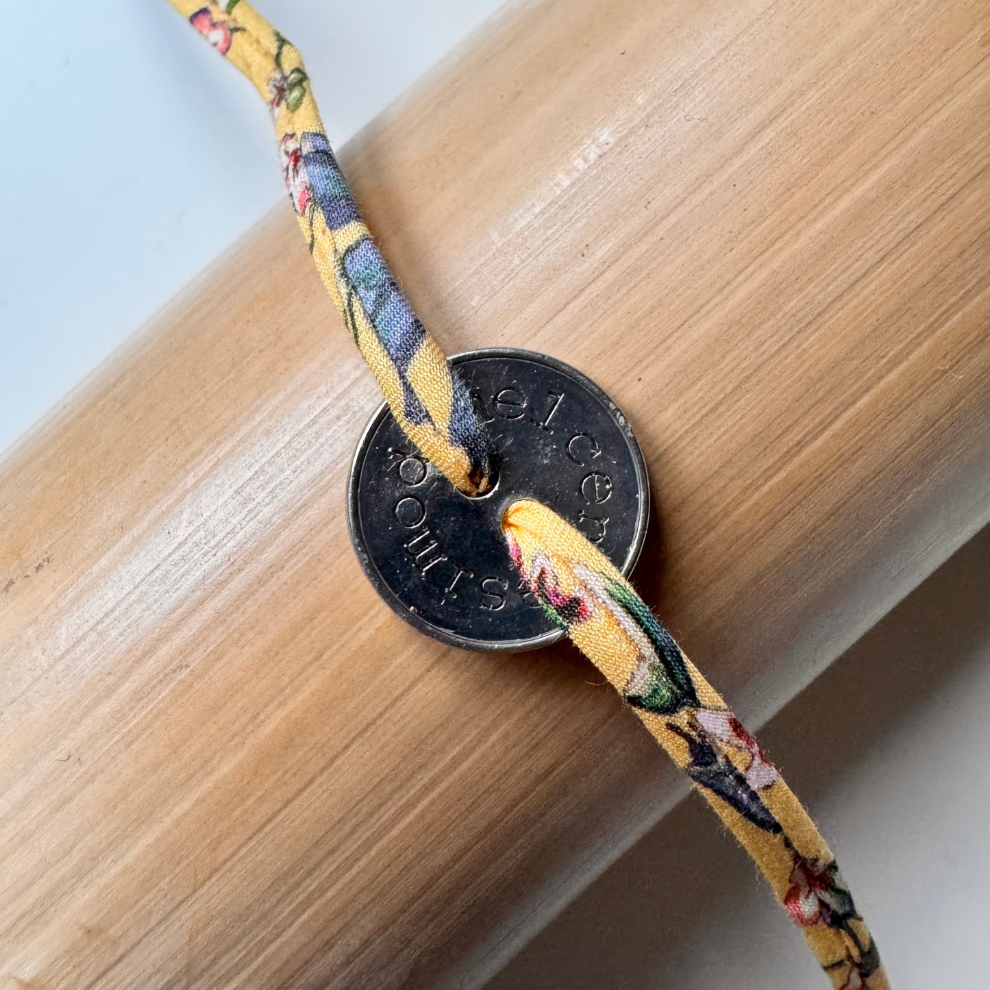 Silk bracelet Coin Button burgundy