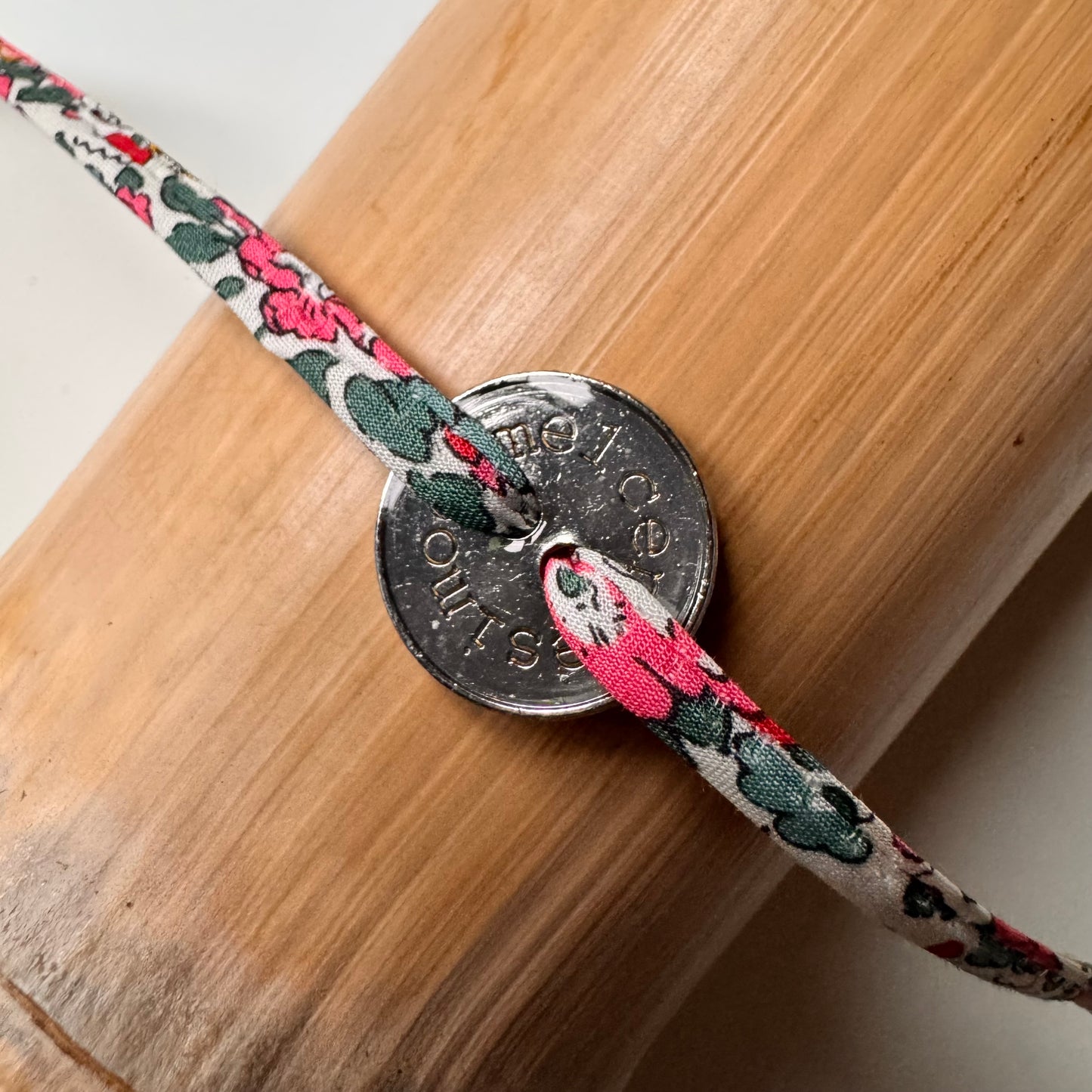 Silk bracelet Coin Green Button